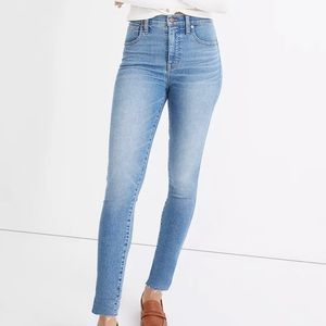 Madewell Skinny High Rise Jeans. Light wash.